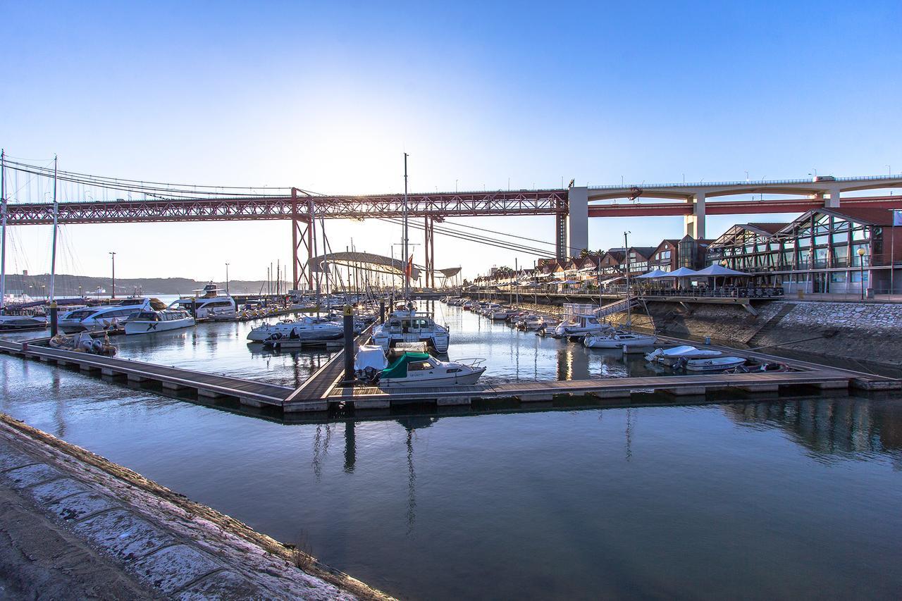 Alcantara River Side By Homing Lisboa