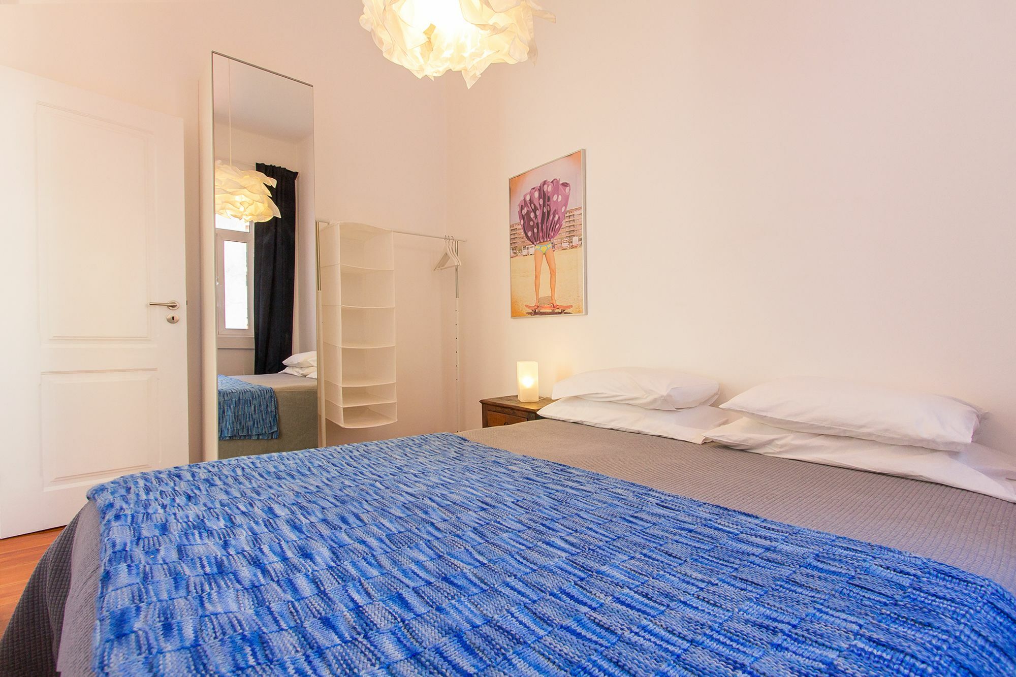 Alcantara River Side By Homing * Lisboa